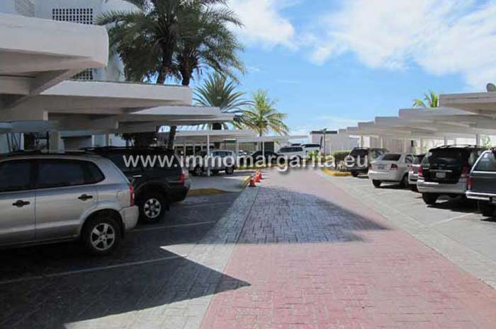 bienes raices playa moreno